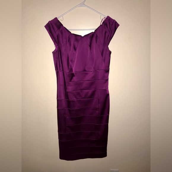 Dress - Picture 1 of 4